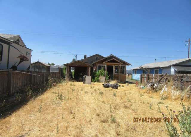 Property at 109 N Oregon Ave, Dorris, CA 96023, 2 beds, 1 bath