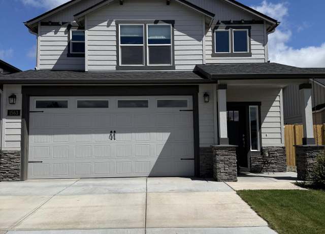Property at 1563 NW Upas Pl, Redmond, OR 97756, 3 beds, 2.5 baths