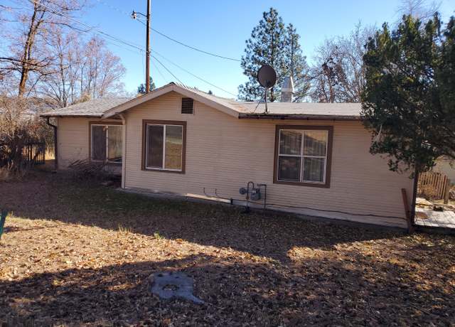 Property at 2220 Warring St, Klamath Falls, OR 97601, 3 beds, 1 bath