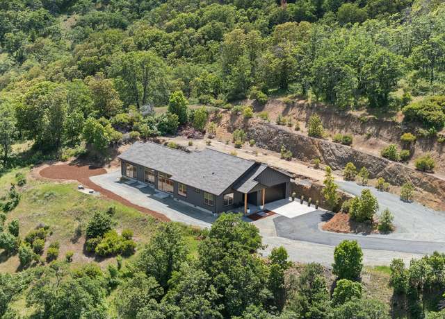 Property at 3060 Ashland Mine Rd, Ashland, OR 97520, 3 beds, 2 baths