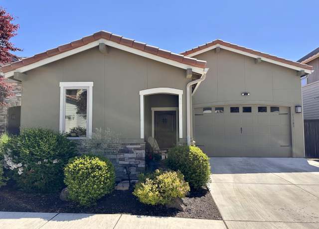 Property at 63089 NW Via Cambria, Bend, OR 97703, 3 beds, 2 baths
