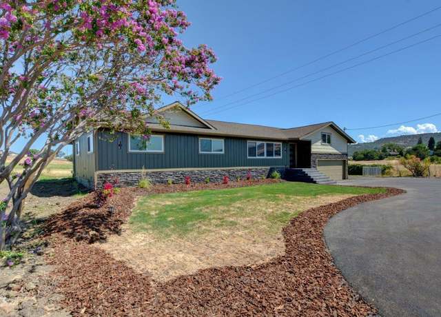 Property at 2477 Coker Butte Rd, Medford, OR 97504, 3 beds, 2 baths