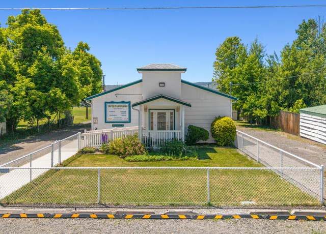 Property at 1774 Arthur St, Klamath Falls, OR 97603, 1 bath
