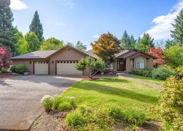Property at 327 Whitestone Dr, Grants Pass, OR 97527, 3 beds, 2.5 baths