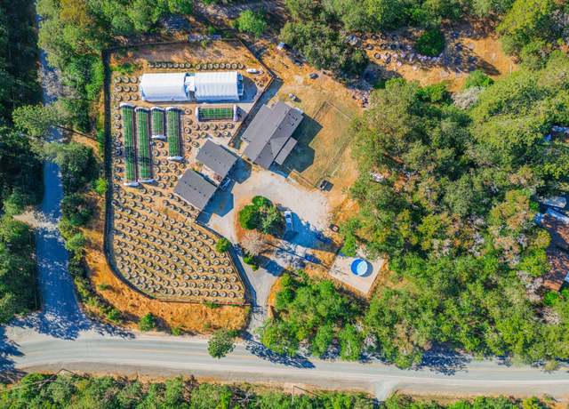 Property at 1178 Saratoga Way, Grants Pass, OR 97526, 3 beds, 2 baths