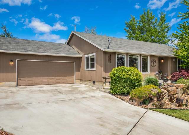 Property at 63333 Brody Ln, Bend, OR 97701, 3 beds, 2 baths