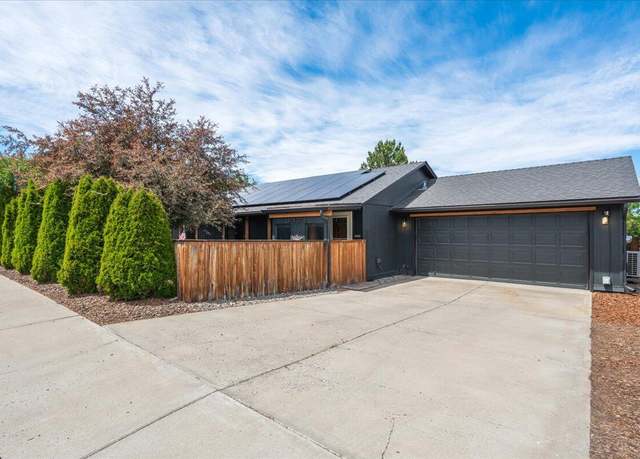 Property at 3139 SW Reindeer Ave, Redmond, OR 97756, 3 beds, 2 baths
