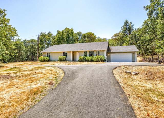 Property at 1090 Saratoga Way, Grants Pass, OR 97526, 4 beds, 2 baths