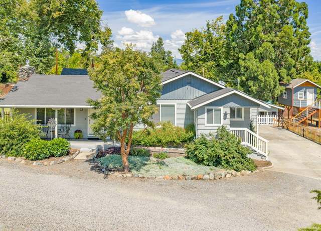 Property at 2976 Old Stage Rd, Central Point, OR 97502, 4 beds, 2 baths