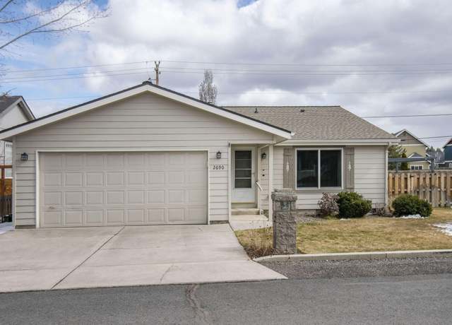 Property at 2690 NE Rosemary Dr, Bend, OR 97701, 3 beds, 2 baths