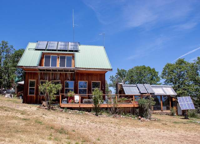 Property at 10000 Copco Rd, Ashland, OR 97520, 2 beds, 1.5 baths