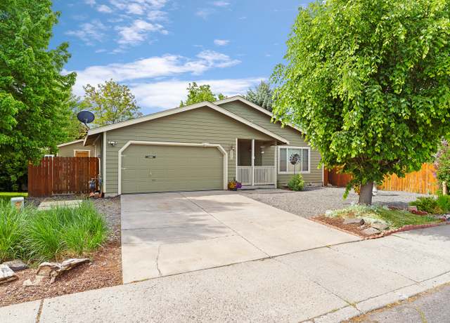 Property at 2379 Mountain Willow Dr, Bend, OR 97701, 4 beds, 2 baths