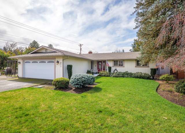 Property at 811 Lark Ellen Way, Grants Pass, OR 97527, 3 beds, 2 baths