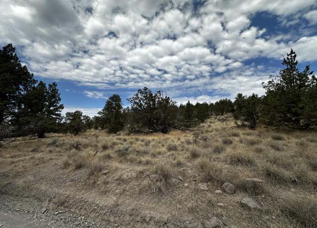 Property at 1613 NW Pinecrest Dr, Prineville, OR 97754