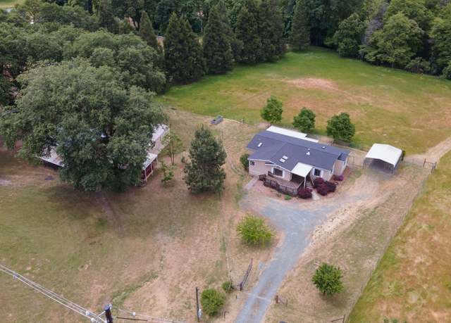 Property at 2720 Hugo Rd, Merlin, OR 97532, 3 beds, 2 baths