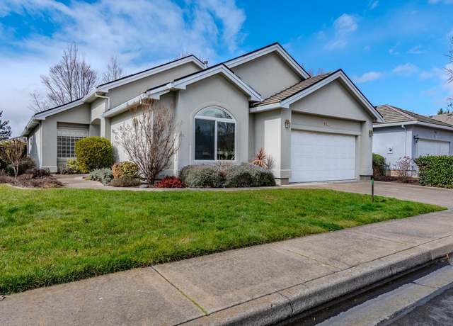 Property at 744 Fernwood Dr, Medford, OR 97504, 3 beds, 2 baths