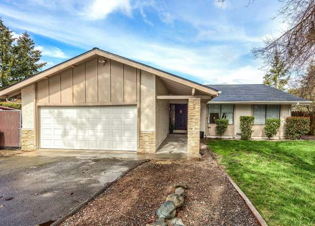 Property at 2613 Siskiyou Blvd, Medford, OR 97504, 3 beds, 2 baths