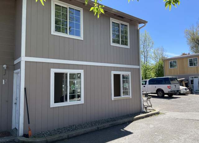 Property at 1215 W Main St Unit H, Medford, OR 97501, 2 beds, 1.5 baths