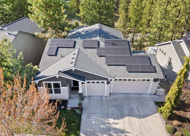 Property at 413 NW Flagline Dr, Bend, OR 97703, 4 beds, 3.5 baths