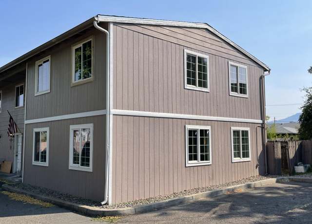 Property at 1215 W Main St Unit F, Medford, OR 97501, 3 beds, 1.5 baths