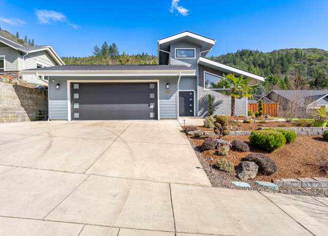 Property at 107 NE Vertical Dr, Grants Pass, OR 97526, 3 beds, 2 baths