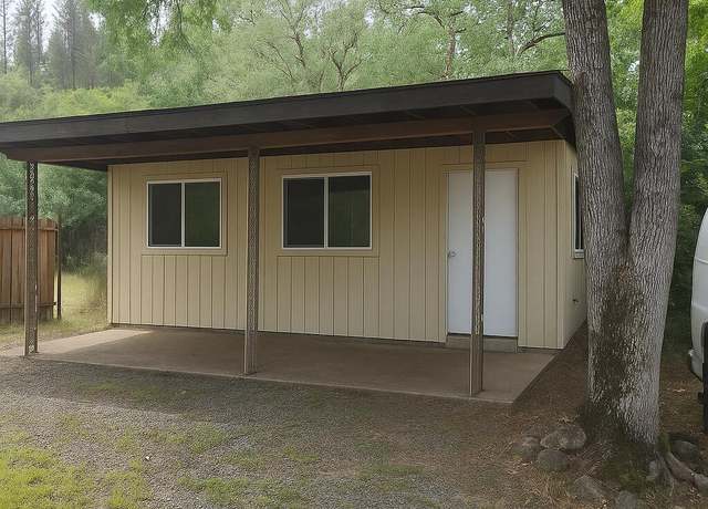 Property at 104 Fir St, Shady Cove, OR 97539, 1 bed, 1 bath