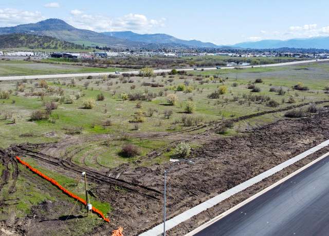 Property at 4676 Industry Dr, Medford, OR 97502