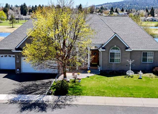 Property at 1040 Harbor Isle Blvd, Klamath Falls, OR 97601, 3 beds, 2.5 baths