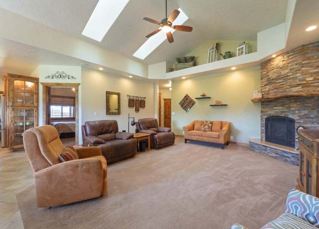 Property at 449 NE Owens Rd, Prineville, OR 97754, 3 beds, 4 baths