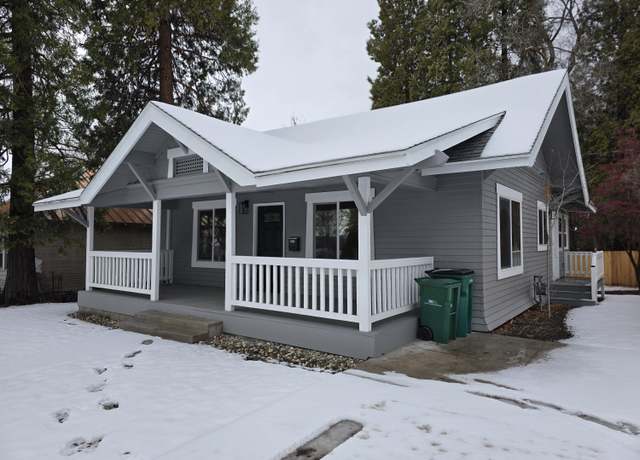 Property at 1815 Earle St, Klamath Falls, OR 97601, 2 beds, 1.5 baths