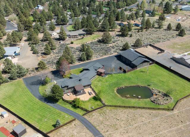 Property at 61794 Wickiup Rd, Bend, OR 97702, 4 beds, 4 baths