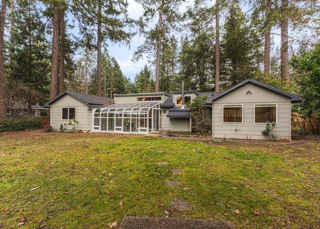 Property at 450 Whispering Pines Ln, Grants Pass, OR 97527, 3 beds, 1.5 baths