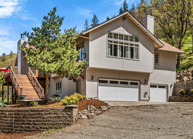 Property at 3729 Old Hwy 99 S, Ashland, OR 97520, 3 beds, 3.5 baths