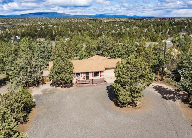 Property at 14308 SW Buckhorn Pl, Terrebonne, OR 97760, 3 beds, 2 baths