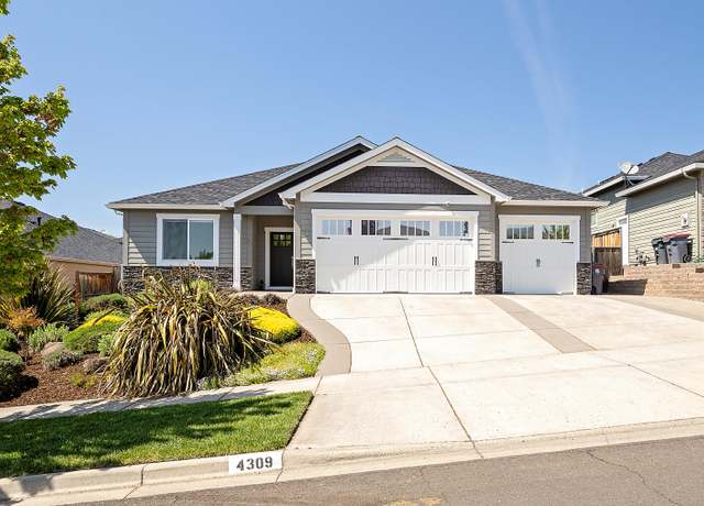 Property at 4309 Navarro Springs Ave, Medford, OR 97504, 3 beds, 2 baths
