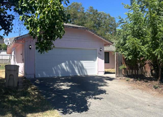Property at 902 NW Carol Dr, Grants Pass, OR 97526, 3 beds, 2 baths