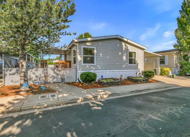 Property at 2552 Thorn Oak Dr Spc 72, Medford, OR 97501, 3 beds, 2 baths
