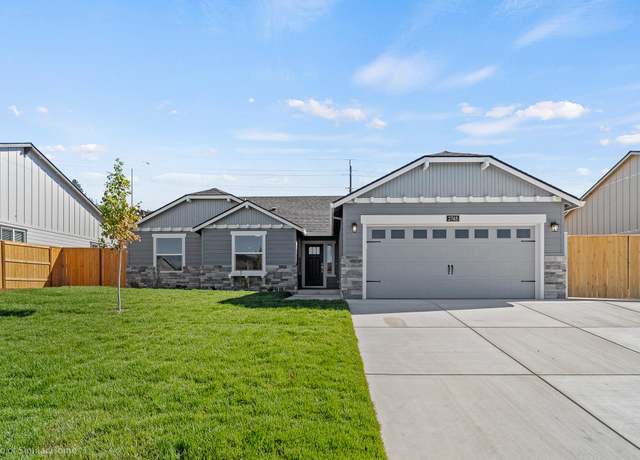 Property at 2779 High Cedars Ln, Medford, OR 97504, 3 beds, 3 baths