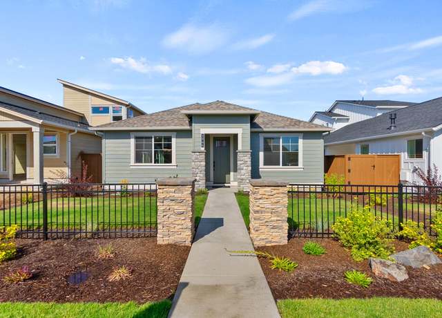 Property at 3966 NE Oakside Loop, Bend, OR 97701, 3 beds, 2 baths
