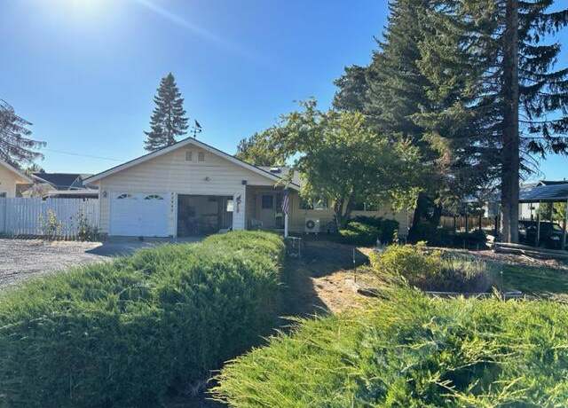 Photo of 62895 Eagle Rd, Bend, OR 97701