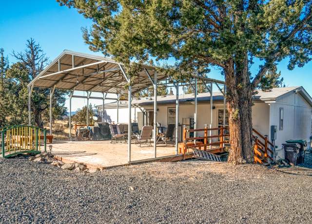 Property at 16695 SE Huron Rd, Prineville, OR 97754, 3 beds, 2 baths