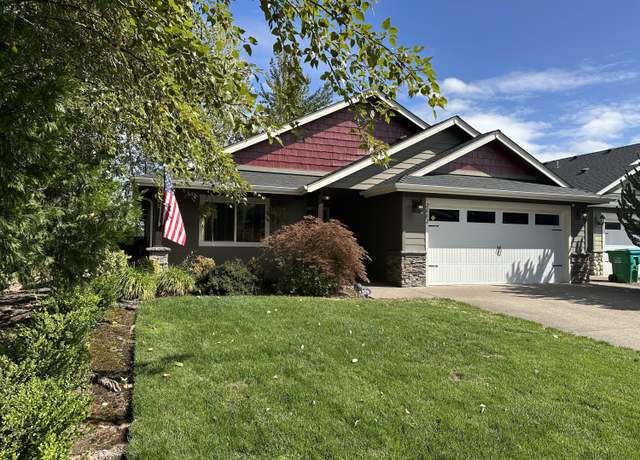 Property at 2882 Esther Ln, Grants Pass, OR 97527, 3 beds, 2 baths