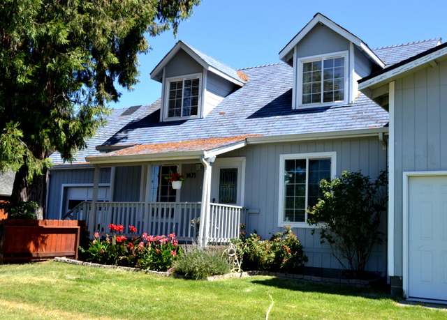 Property at 1471 Dowell Rd, Grants Pass, OR 97527, 3 beds, 2 baths