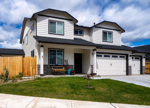 Property at 20452 SE Senden Ln, Bend, OR 97702, 5 beds, 3 baths