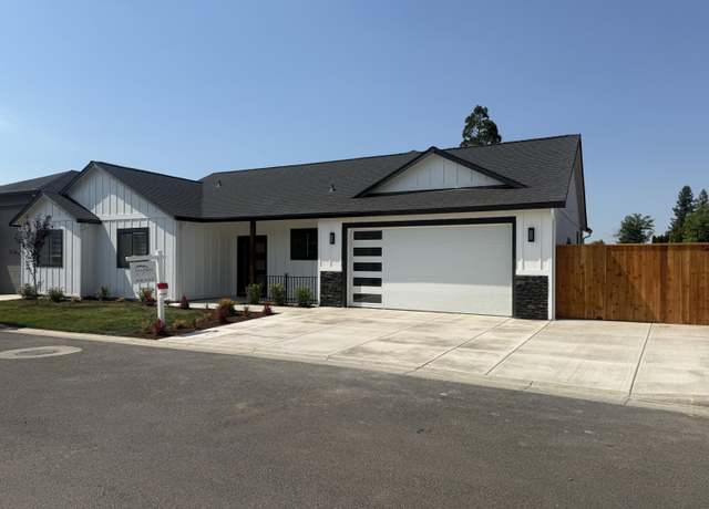 Property at 3129 Monaco Ct, Medford, OR 97504, 4 beds, 2 baths