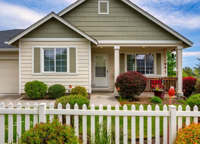 Property at 3810 SW 30th Ct SW, Redmond, OR 97756, 2 beds, 2 baths