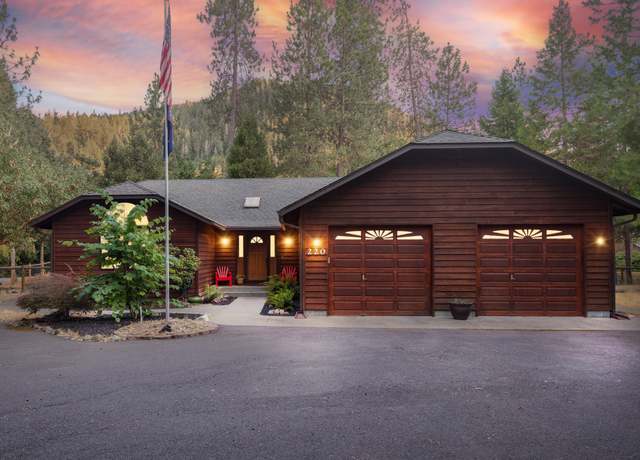 Property at 220 Osprey Glen Ln, Grants Pass, OR 97526, 3 beds, 2 baths