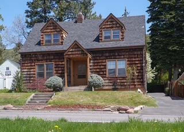 Property at 1527 Pacific Ter, Klamath Falls, OR 97601, 4 beds, 2.5 baths