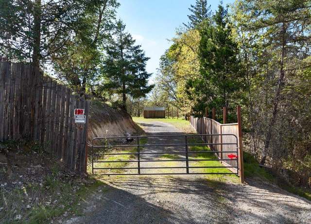 Property at 250 Melissa Ln, Grants Pass, OR 97526