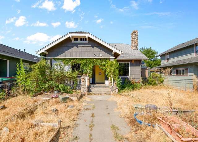 Property at 710 Beekman Ave, Medford, OR 97501, 3 beds, 1.5 baths